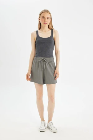 DEFACTO Cool Loose Fit Wrinkled Shorts