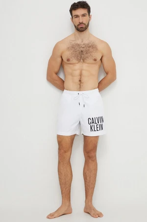 Plavkové šortky Calvin Klein biela farba, KM0KM00739