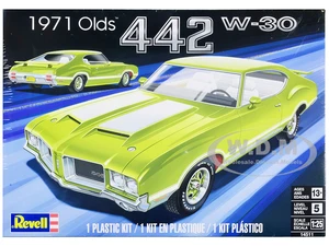 Level 5 Model Kit 1971 Oldsmobile 442 W-30 1/25 Scale Model by Revell