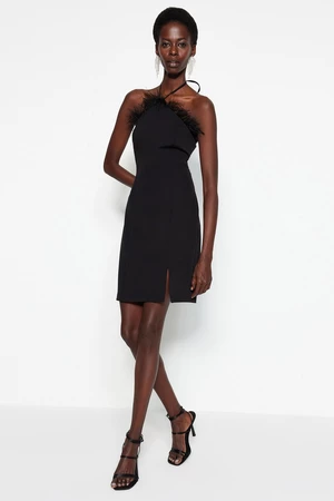 Trendyol Black body-fit podšité tkané otriches večerné šaty