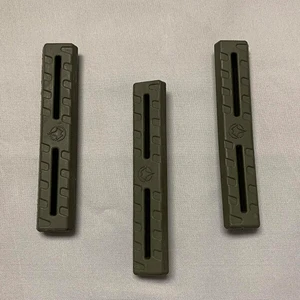 Krytka M-Lok Rail Guards Manta Defense®, 3 ks – Olive Drab (Barva: Olive Drab)