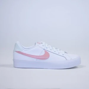 Wmns nike court royale ac