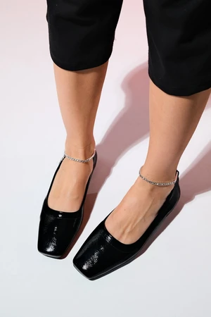 LuviShoes POHAN Black Patent Leather Women's Flat Shoes