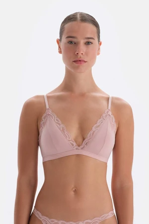 Dagi Soft Pink Fabric and Lace Detailed Snap-on Covered Bralette