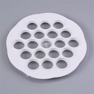 Dumpling Moulds 19 Holes Kitchen Dough Press Ravioli Making Mould Dumpling Skin Artifact Mold DIY Batch Production Pasta