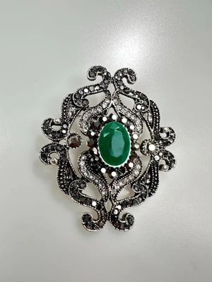 Brooch XZ459-107 Silver + Green