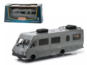 First Cut 1986 Fleetwood Bounder RV 1/64 Diecast Model Car by Greenlight