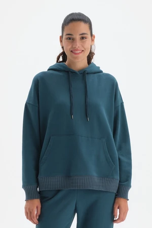 Dagi Petrol Hooded Sweatshirt with Front Pockets and Detail.