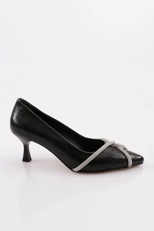 DGN Fb-46 Women's Silver Stone Banded Heeled Shoes Black Wrinkled Patent Leather