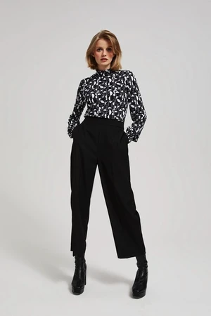 Simple trousers with wide legs