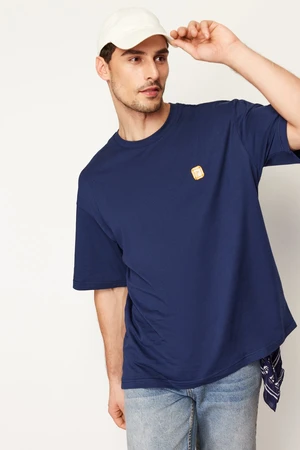 Trendyol Navy Blue Oversize/Wide Cut Short Sleeve Embroidered 100% Cotton T-Shirt