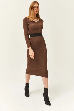 Olalook Women's Brown Pool Collar Thick Ribbed Midi Dress