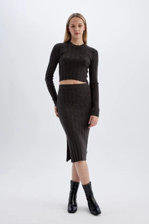 DEFACTO Cool Slim Fit Slim Cut Basic Plain Slit Knit Midi Skirt