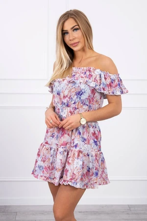 Floral dress on the shoulder of dark pink color