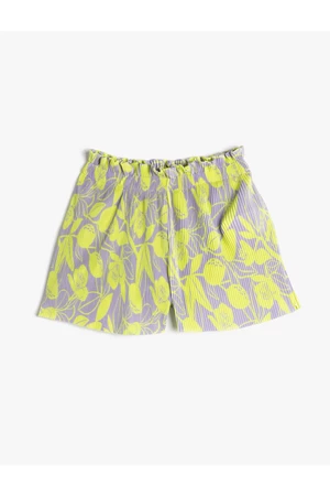 Koton Pleated Shorts With Elastic Waist, Floral Pattern Relaxed Cut.