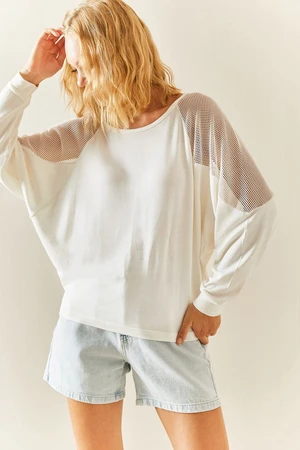 XHAN White Crew Neck Mesh Detailed Blouse