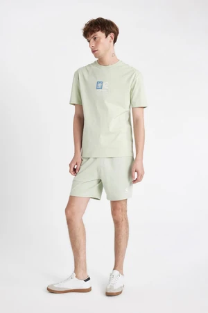 DEFACTO Slim Fit Slim Cut Skinny Leg Shorts