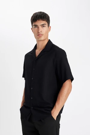 DEFACTO Men's Black Relax Fit Casual Cut Polo Collar Crinkle Short Sleeve Shirt