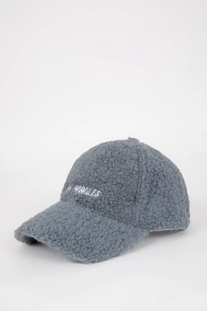 DEFACTO Women's Plush Hat