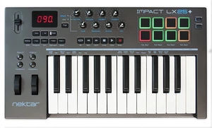 Nektar Impact-LX25-Plus MIDI mesterbillentyűzet