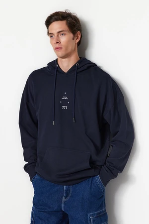 Trendyol Navy Blue Men's Oversize Space Theme Sweatshirt with a Soft Pile inner