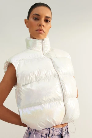 Trendyol Limited Edition White Regular Glossy Inflatable Vest