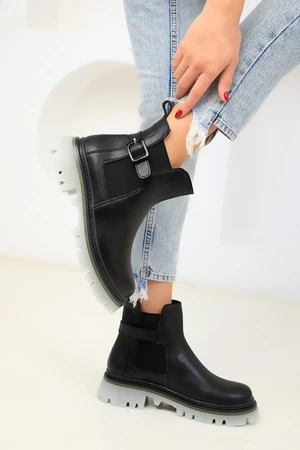 Soho Black Women's Boots & Booties 18535