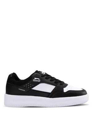 Slazenger LEVSKI Sneakers Men's Shoes Black / White