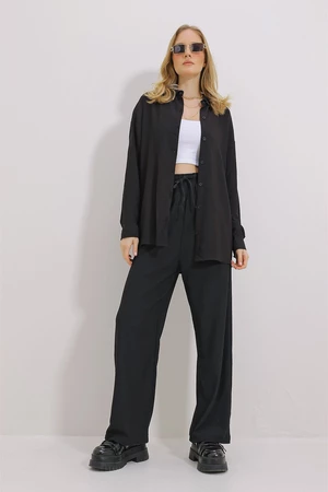 Trend Alaçatı Stili Women's Black Oversized Shirt And Comfortable Cut Crinkle Pants Set