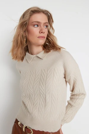 Trendyol Stone Wide Fit Miękki sweter z plecionej dzianiny o miękkiej teksturze