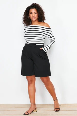 Trendyol Curve Black Pleated Detailed Shorts & Bermuda