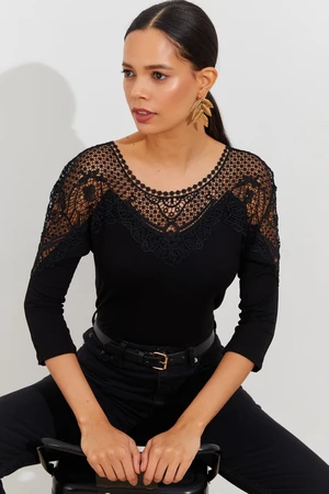 Cool & Sexy Women's Black Lace Detailed Blouse