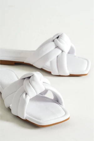 Capone Outfitters Capone Flat Heeled White Women's Slippers