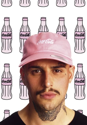 Cap with Coca Cola logo pink