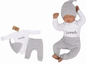 Z&amp;Z 3-dílná soupravička body, tepláčky a čepička Loved  - bílo/šedá, vel. 56 (1-2m)