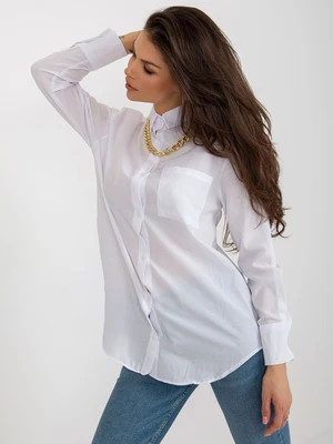 White oversize shirt with removable chain