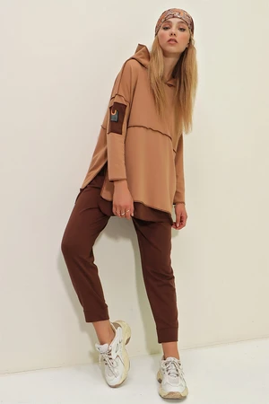 Trend Alaçatı Stili Women's Camel Layered Hoodie, Sweatshirt And Sweatpants Double Suit