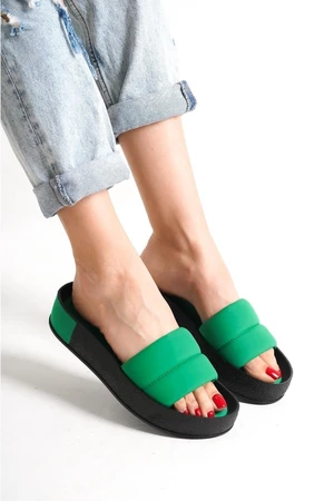 Capone Outfitters Capone Women's Quilted Strap, Colorful Detailed Wedge Heel Matte Satin Green Women's Slippers.