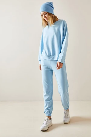 XHAN Baby Blue Crew Neck Tracksuit Set