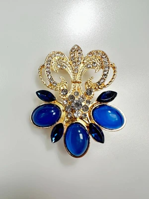 Brooch XZ459-74 gold + cornflower