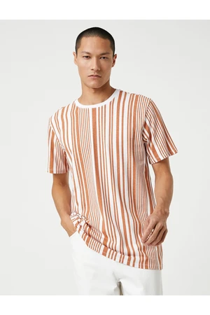 Koton Basic T-shirt Crew Neck Short Sleeved