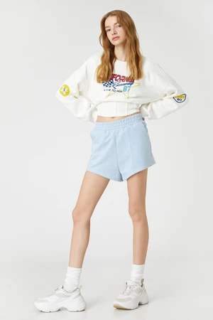 Koton The Shorts With Elastic Waist, Pocket Detail Ribbed Relaxed Cut.