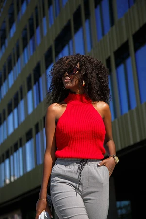 Red striped turtleneck without sleeves