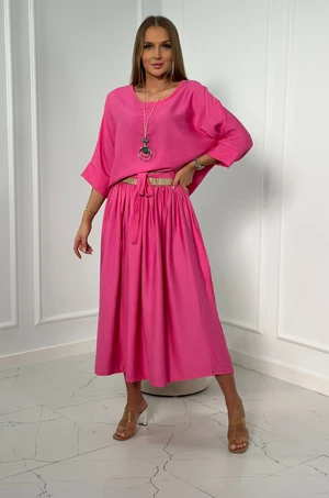 Set of blouse with a skirt of pink color