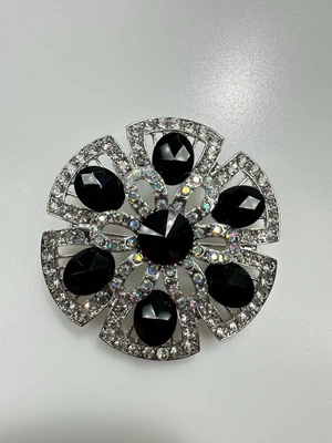 Brooch XZ459-211 Silver + Black