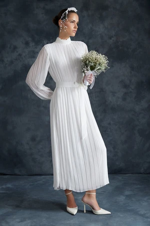 Trendyol Cream Pleated Woven Lined Chiffon Bride/Special Occasion Dress