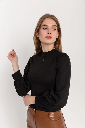 HAKKE Balloon Front Drop Sleeve Crepe Blouse