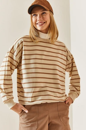 XHAN Mink Crew Neck Striped Sweatshirt