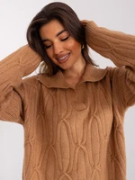 Camel sweater with cables and collar