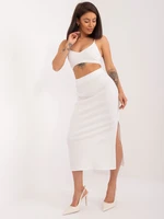 Ecru basic knitted skirt with slit